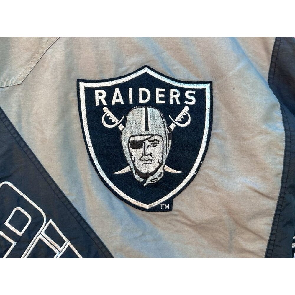 OAKLAND RAIDERS NFL Vintage Puffer Jacket Size XL - Picture 7 of 9